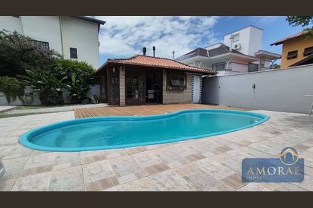 10_photo/9527445dc5.8cbbc6e43ead3576-ATLAS-6d2a594e-a6fa-4123-85e7-db824a5447dd.jpg de casa à venda com 4 quartos, 220m² em Jurerê, Florianópolis