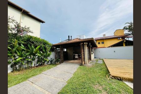 21_photo/9527445dc5.8cbbc6e43ead3576-ATLAS-8d8416ed-8c5e-40e1-b752-b6284c95a4db.jpg de casa à venda com 3 quartos, 200m² em Jurerê, Florianópolis