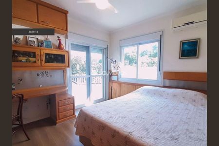 6_photo/9527445dd9.c3f00cfadba54684-ATLAS-2f939d3c-e284-4a81-bc50-6675453dbf9e.jpg de casa à venda com 4 quartos, 246m² em Jurerê, Florianópolis