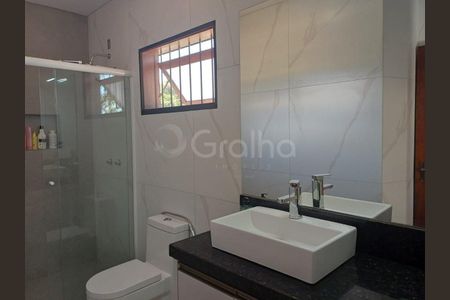 46_photo/9527445def.70d42bc12121e670-ATLAS-db37da9e-1bea-44f3-b566-191d3ff87ed2.jpg de casa à venda com 4 quartos, 185m² em Jurerê, Florianópolis