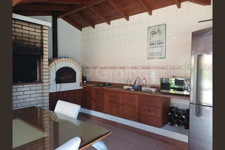 20_photo/9527445def.70d42bc12121e670-ATLAS-e65bea65-20e2-44c3-a0ec-292274d6afb7.jpg de casa à venda com 4 quartos, 185m² em Jurerê, Florianópolis