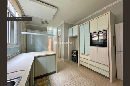 7_photo/9527445e29.8403997a5edb307a-ATLAS-e1bd1a75-b1e2-4268-b7ce-a0517bb74f63.jpg de casa à venda com 5 quartos, 370m² em Jurerê, Florianópolis