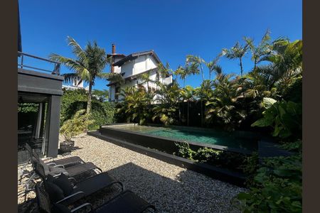 6_photo/9527445e45.c3f00cfadba54684-ATLAS-d114ed9d-689d-488f-b38e-5c943e98db8c.jpg de casa à venda com 4 quartos, 316m² em Jurerê Internacional, Florianópolis