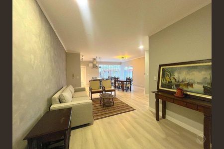 4_photo/9527445e5f.dcca9f9e60ce1668-ATLAS-d57e48d4-3beb-4be1-a255-b0a7db1f92c5.jpg de apartamento à venda com 3 quartos, 191m² em Jurerê Internacional, Florianópolis