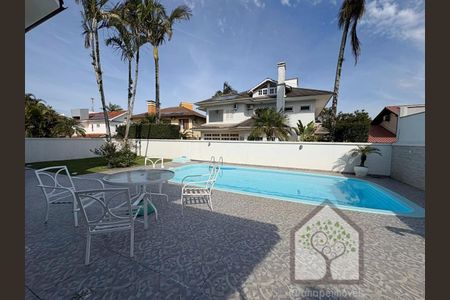 14_photo/9527445e9f.49d655132eb04021-ATLAS-bdc2fffe-02ee-46d6-ad4e-7ac5d16aea5e.jpg de casa à venda com 5 quartos, 482m² em Jurerê Internacional, Florianópolis