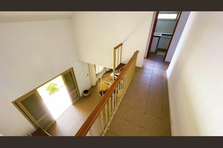 5_photo/9527445eab.007d8801227075bf-ATLAS-389f72d0-a485-4e66-a945-dc5cdffce55e.jpg de casa à venda com 5 quartos, 300m² em Jurerê Internacional, Florianópolis