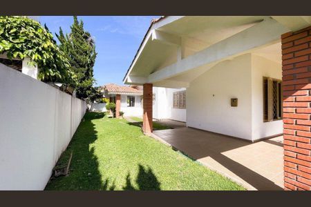 29_photo/9527445eab.007d8801227075bf-ATLAS-5c864d67-4e07-4d3a-8cbd-77fa4a323c4d.jpg de casa à venda com 5 quartos, 300m² em Jurerê Internacional, Florianópolis