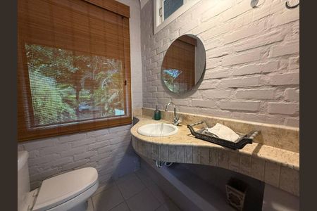 11_photo/9527445ec3.445c0bca81181d7a-ATLAS-347caff0-c7a3-40b5-89e7-ded4e161da45.jpg de casa para alugar com 4 quartos, 250m² em Jurerê Internacional, Florianópolis