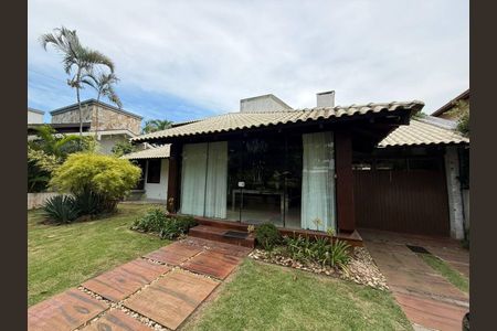 34_photo/9527445ec3.445c0bca81181d7a-ATLAS-fd3ce80b-2a74-48f0-aa86-ece64d194f24.jpg de casa para alugar com 4 quartos, 250m² em Jurerê Internacional, Florianópolis