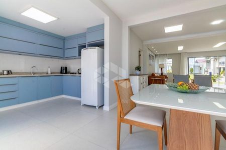 7_photo/9527445f21.61df383ebc62b81a-ATLAS-b91efdd7-8217-4ed0-bb7d-c2856029b0ee.jpg de casa para alugar com 5 quartos, 300m² em Jurerê Internacional, Florianópolis