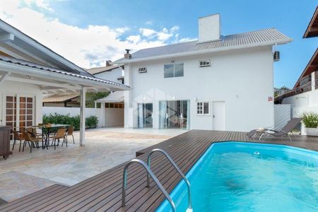 25_photo/9527445f21.61df383ebc62b81a-ATLAS-e23852a7-873f-49c5-9c42-a9fdc962f7f9.jpg de casa para alugar com 5 quartos, 300m² em Jurerê Internacional, Florianópolis