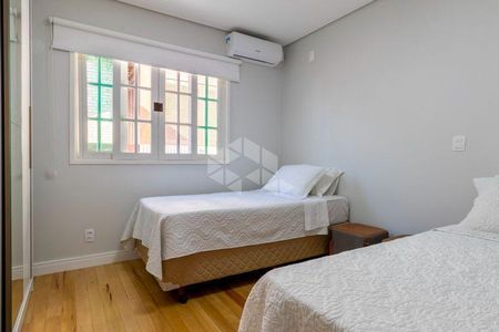 12_photo/9527445f21.61df383ebc62b81a-ATLAS-ff7d312e-3c06-41c3-8536-e10f9770d9c8.jpg de casa para alugar com 5 quartos, 300m² em Jurerê Internacional, Florianópolis