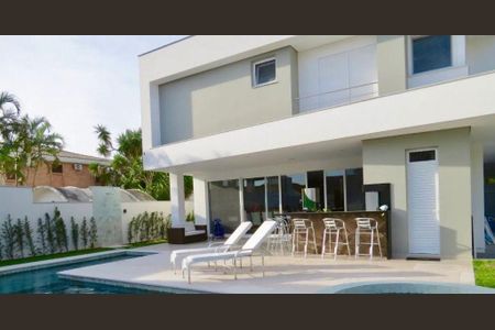 2_photo/9527445f39.634b90aac120c2e2-ATLAS-54b0ea4d-1bbe-4aea-b2b7-efbbbeb638e0.jpg de casa à venda com 5 quartos, 386m² em Jurerê Internacional, Florianópolis