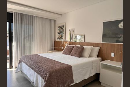 17_photo/9527445f4d.4c81b0e43f9549c0-ATLAS-b844a1b0-ffc1-4fcd-a575-4e5a91b746ae.jpg de casa à venda com 4 quartos, 350m² em Jurerê Internacional, Florianópolis