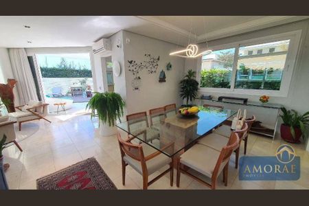8_photo/9527445f4f.765b2fb15bab3528-ATLAS-36e735c7-282e-443c-b521-67b6df28e153.jpg de casa à venda com 6 quartos, 483m² em Jurerê Internacional, Florianópolis