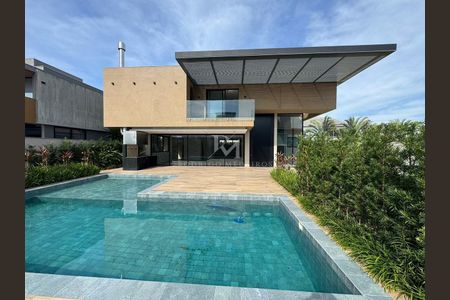 6_photo/9527445fc9.0f81dd1a9a4f6ffb-ATLAS-1f313fa2-b007-4b81-a200-02c14b5ce6c3.jpg de casa à venda com 5 quartos, 727m² em Jurerê Internacional, Florianópolis