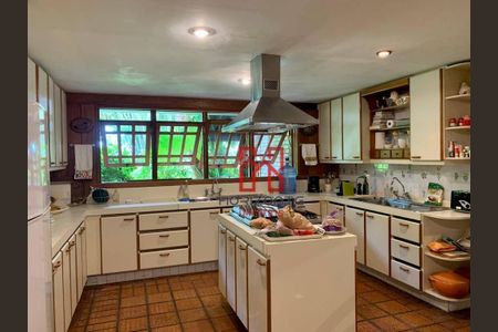 2_photo/9527445fe5.c27bb358fc36071b-ATLAS-084dc2df-57e1-4684-b307-e0cb09c8bcd1.jpg de casa à venda com 5 quartos, 750m² em Jurerê Internacional, Florianópolis