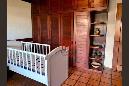 3_photo/9527445fe5.c27bb358fc36071b-ATLAS-4e129ff2-0239-457b-92e0-41a41a8b04bf.jpg de casa à venda com 5 quartos, 750m² em Jurerê Internacional, Florianópolis