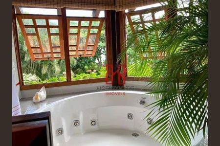 8_photo/9527445fe5.c27bb358fc36071b-ATLAS-ace6fbb4-a5e2-409d-a644-d217c8cd9de8.jpg de casa à venda com 5 quartos, 750m² em Jurerê Internacional, Florianópolis