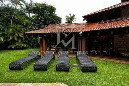 2_photo/9527445fef.ceff8192393c33de-ATLAS-178272bd-6074-4e0d-89e3-4ee05203081e.jpg de casa à venda com 5 quartos, 621m² em Jurerê Internacional, Florianópolis