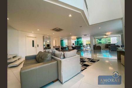 9_photo/952744600d.7a37549eceeba21f-ATLAS-7a1b024f-0c4e-41df-9fec-7e0d02c4e6be.jpg de casa à venda com 6 quartos, 900m² em Jurerê Internacional, Florianópolis