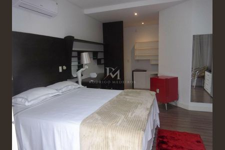 2_photo/952744605d.4f48e483d4bcdc3b-ATLAS-13e6fb7a-22ab-4db2-86f9-03608b99a1d1.jpg de casa à venda com 5 quartos, 400m² em Jurerê Internacional, Florianópolis