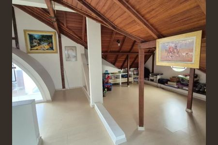 26_photo/952744605f.b9011c6352d0a570-ATLAS-0987a4e2-2b65-4c23-8d6a-0c7461f2d43a.jpg de casa à venda com 5 quartos, 600m² em Jurerê Internacional, Florianópolis