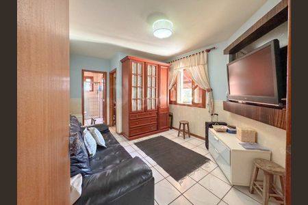 37_photo/9527446071.e17343cf5b702f60-ATLAS-3e7dec03-afae-4f11-858c-c8b0a58366ce.jpg de casa à venda com 8 quartos, 450m² em Jurerê Internacional, Florianópolis