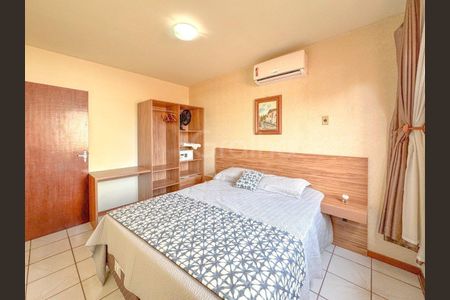 24_photo/9527446071.e17343cf5b702f60-ATLAS-e3b0b429-b76e-4e0a-8e08-be4e5218bb1d.jpg de casa à venda com 8 quartos, 450m² em Jurerê Internacional, Florianópolis