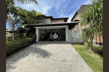 2_photo/9527446079.9612c2c0390caf5f-ATLAS-e69b7215-c4cb-4380-8cce-c261de285e56.jpg de casa à venda com 4 quartos, 325m² em Jurerê Internacional, Florianópolis