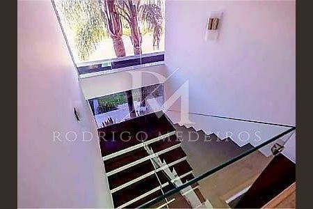 18_photo/952744612f.45e7dcc95d8e6c14-ATLAS-571a25ec-c885-40b6-8f70-270908742fbd.jpg de casa à venda com 6 quartos, 614m² em Jurerê Internacional, Florianópolis