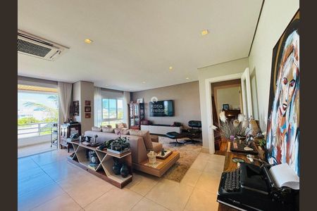 8_photo/9527446151.d70948cd37f6cfc6-ATLAS-e2497b9d-5f60-41b6-8b13-ecbcd7516d4d.jpg de apartamento à venda com 3 quartos, 195m² em Jurerê Internacional, Florianópolis