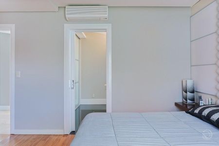 2_photo/952744616d.a5aae0993012fdde-ATLAS-151e5abd-e0ee-4c5e-b05b-92572a9f1dd0.jpg de casa à venda com 7 quartos, 1086m² em Jurerê Internacional, Florianópolis