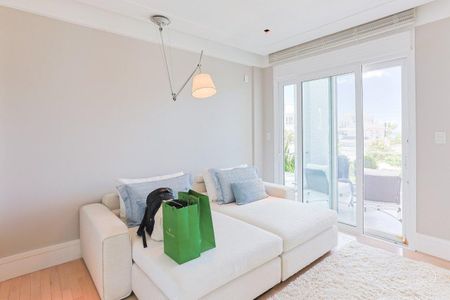 8_photo/952744616d.a5aae0993012fdde-ATLAS-1def74a1-e3de-4c0b-8d88-65b2df4c7bf5.jpg de casa à venda com 7 quartos, 1086m² em Jurerê Internacional, Florianópolis