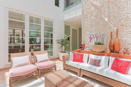 2_photo/952744616d.a5aae0993012fdde-ATLAS-eb204872-8e31-43eb-9bdc-e689ecace08c.jpg de casa à venda com 7 quartos, 1086m² em Jurerê Internacional, Florianópolis