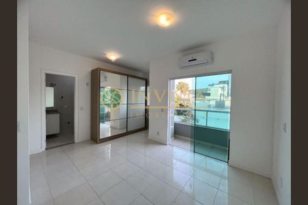 13_photo/95274465e1.589b6d9b0b411b9f-ATLAS-7ce61567-e571-4d4b-a682-d09b1cc4f57a.jpg de casa à venda com 3 quartos, 780m² em Jurerê, Florianópolis