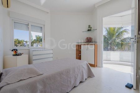 13_photo/95274465e5.e55d5649294f0132-ATLAS-5b37da7c-7bc6-449d-a917-88163dce249a.jpg de casa à venda com 4 quartos, 532m² em Jurerê, Florianópolis