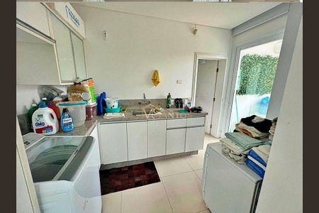 13_photo/9527446633.8a706a3c1c8a5b40-ATLAS-f8a26d92-41b0-4a46-ac49-bad24e33edbb.jpg de casa à venda com 7 quartos, 512m² em Jurerê Internacional, Florianópolis