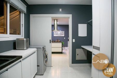 41_photo/952744663b.0a32700d332bd690-ATLAS-edf153d4-b7e6-4e0f-885d-c7e2923028b7.jpg de casa para alugar com 4 quartos, 437m² em Jurerê Internacional, Florianópolis