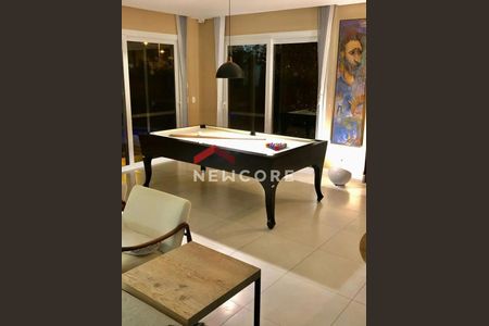 4_photo/952744668d.ea44b0009f7abdef-ATLAS-1c9235c1-ee06-40d3-9157-d0b656cea3e4.jpg de casa à venda com 5 quartos, 436m² em Jurerê, Florianópolis