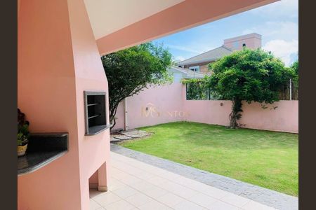 10_photo/9527446699.4f48e483d4bcdc3b-ATLAS-9ad16b44-d509-4889-a577-d695f2e2df2a.jpg de casa à venda com 3 quartos, 201m² em Jurerê Internacional, Florianópolis