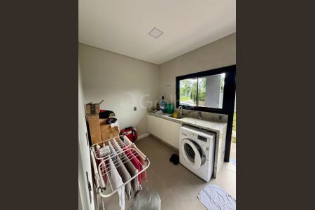 3_photo/952744669d.df8ad18b6ea2b8cf-ATLAS-072ce294-fe2e-49ad-8252-2a77fe2fb905.jpg de casa à venda com 4 quartos, 300m² em Jurerê Internacional, Florianópolis