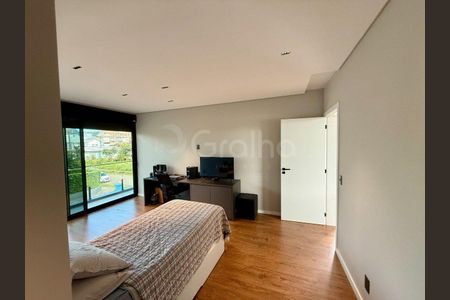 11_photo/952744669d.df8ad18b6ea2b8cf-ATLAS-2a497d1f-1b3a-435e-8fcf-1ebacff52578.jpg de casa à venda com 4 quartos, 300m² em Jurerê Internacional, Florianópolis