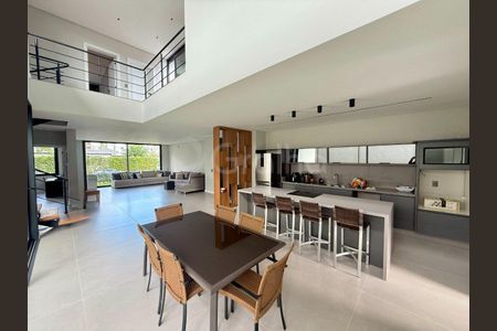 5_photo/952744669d.df8ad18b6ea2b8cf-ATLAS-615ec7b2-71e4-4481-829b-e36d3c027d40.jpg de casa à venda com 4 quartos, 300m² em Jurerê Internacional, Florianópolis