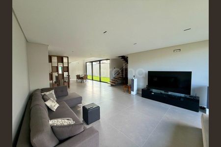 12_photo/952744669d.df8ad18b6ea2b8cf-ATLAS-eade97f9-3069-419b-84ad-af88e9558f4e.jpg de casa à venda com 4 quartos, 300m² em Jurerê Internacional, Florianópolis