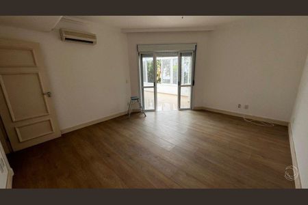42_photo/95274466f9.44cb305f75931be4-ATLAS-79c06894-4dbc-43d6-8e3f-cdd7c60fb5a0.jpg de casa à venda com 4 quartos, 365m² em Jurerê, Florianópolis