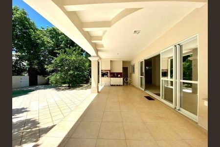 2_photo/95274466fb.f34ea19b5153c875-ATLAS-7d7c352b-7443-436c-a5c4-7d48a2da3c97.jpg de casa à venda com 4 quartos, 500m² em Jurerê, Florianópolis