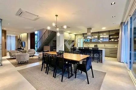 9_photo/952744670b.caf6c04f909f2ef2-ATLAS-e2443b1b-2d5b-48e2-8c19-179edbe883fc.jpg de casa à venda com 4 quartos, 350m² em Jurerê Internacional, Florianópolis