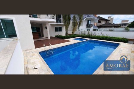 2_photo/952744672b.dc8bbd111761e841-ATLAS-0ee41dca-2324-4ff2-ae3d-b7d62ea62264.jpg de casa à venda com 4 quartos, 464m² em Jurerê, Florianópolis