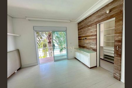 9_photo/952744672b.dc8bbd111761e841-ATLAS-2a1cd586-2c5b-4c47-9331-13a84290e314.jpg de casa à venda com 4 quartos, 465m² em Jurerê, Florianópolis